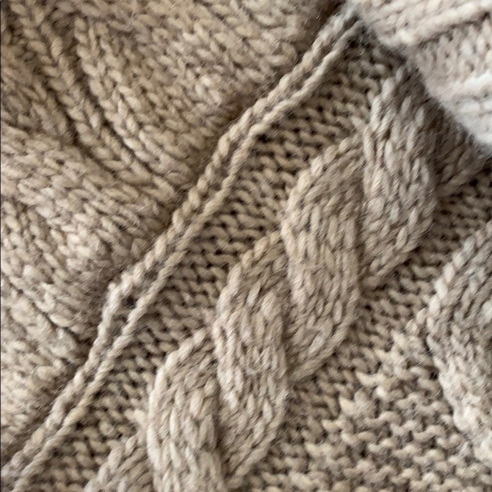 Sweater - Picture 4 of 5